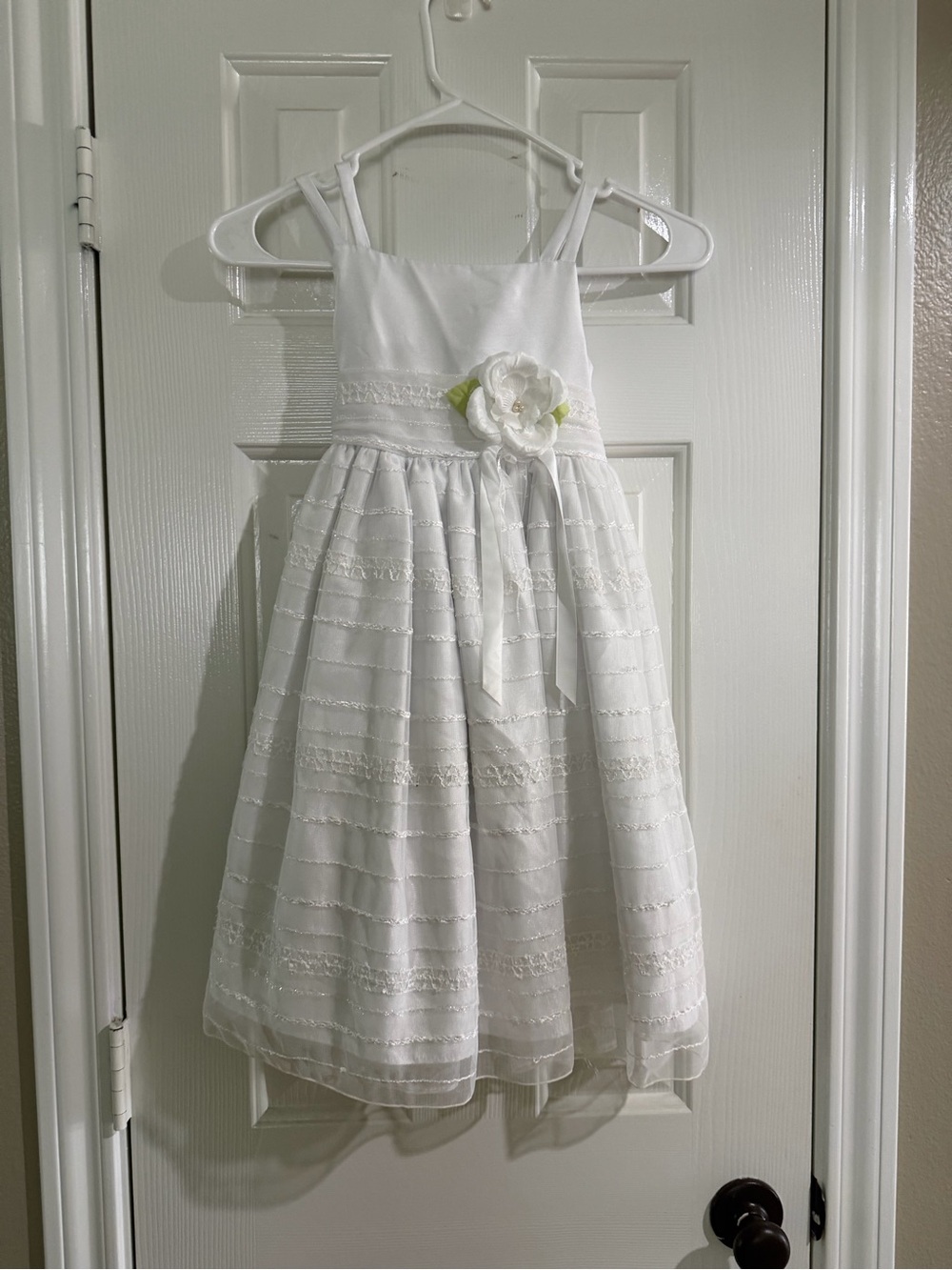 Youngland White Flower Strap Formal Dress for Girls